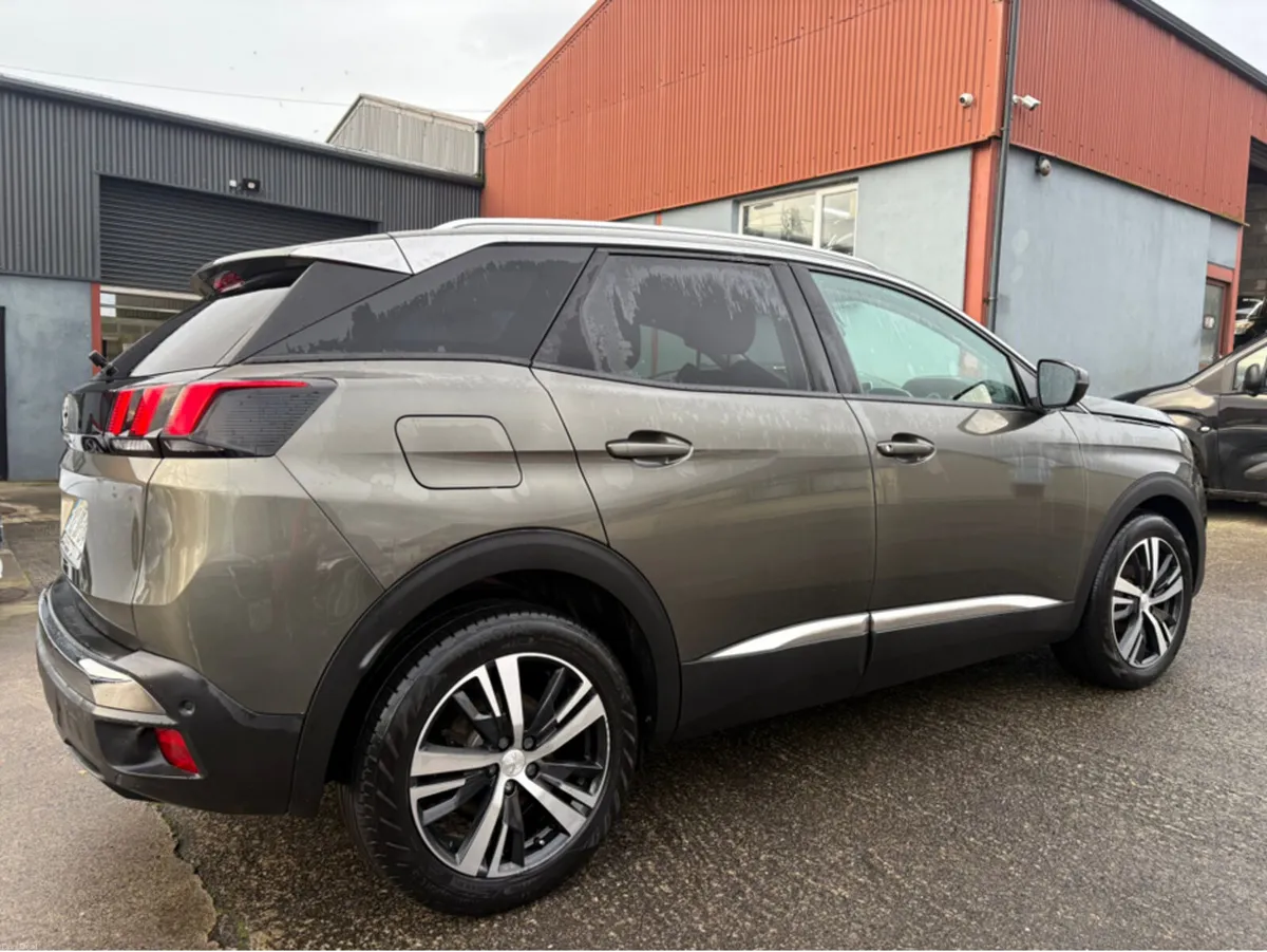 Peugeot 3008 ALLURE 1.5 BLUE HDI 130 6 6.2 4DR - Image 4
