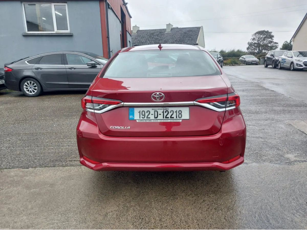 Toyota Corolla 1.6P AURA 4DR SALOON - Image 4