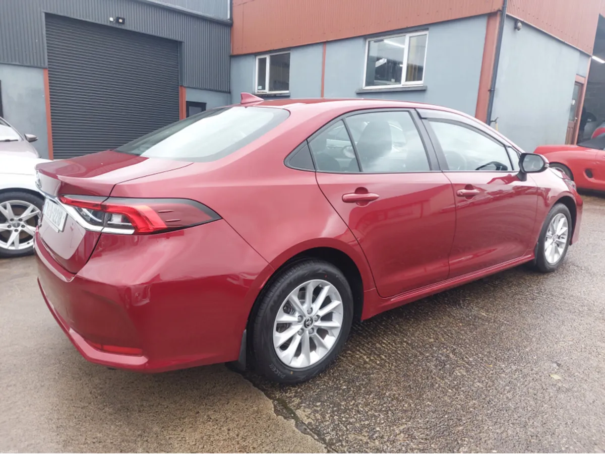 Toyota Corolla 1.6P AURA 4DR SALOON - Image 2