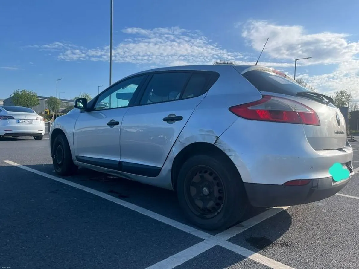 2010 Renault Megane - Image 3