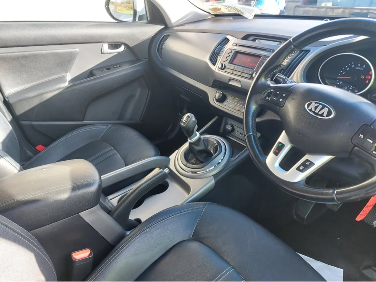 Kia Sportage 1.7 EXL 4DR - Image 4