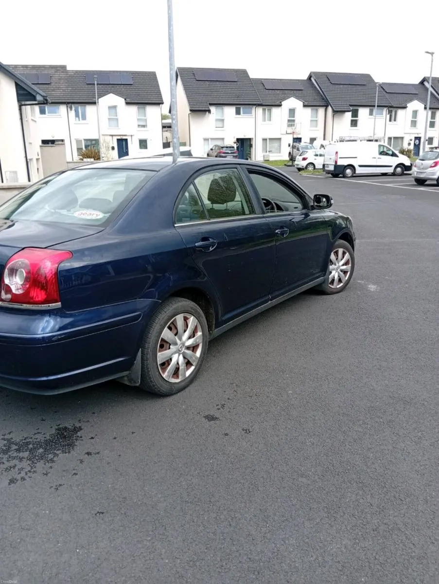 08 avensis 1.6 taxed and tested - Image 4