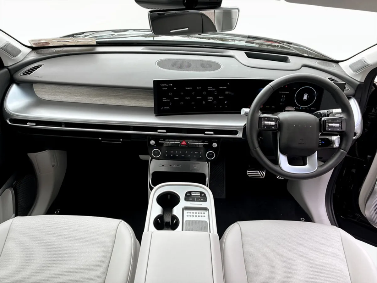 Hyundai Ioniq 9 Platinum 110Kwh *Demonstrator Sale - Image 6