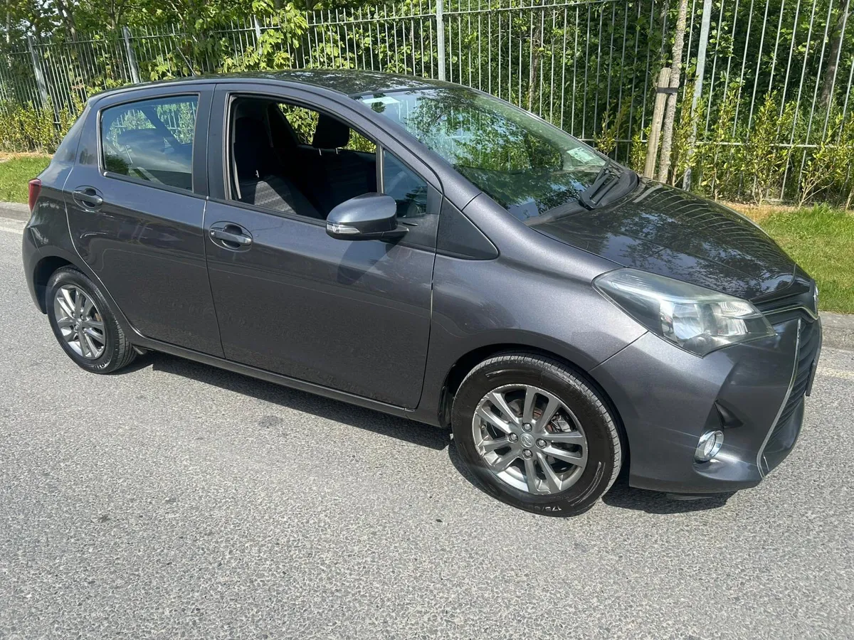 Toyota Yaris 2016 1 owner from new - Image 1