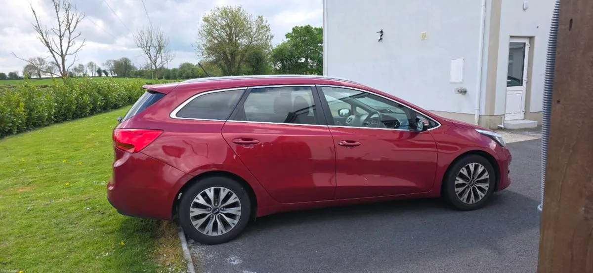 Kia Ceed - Image 2