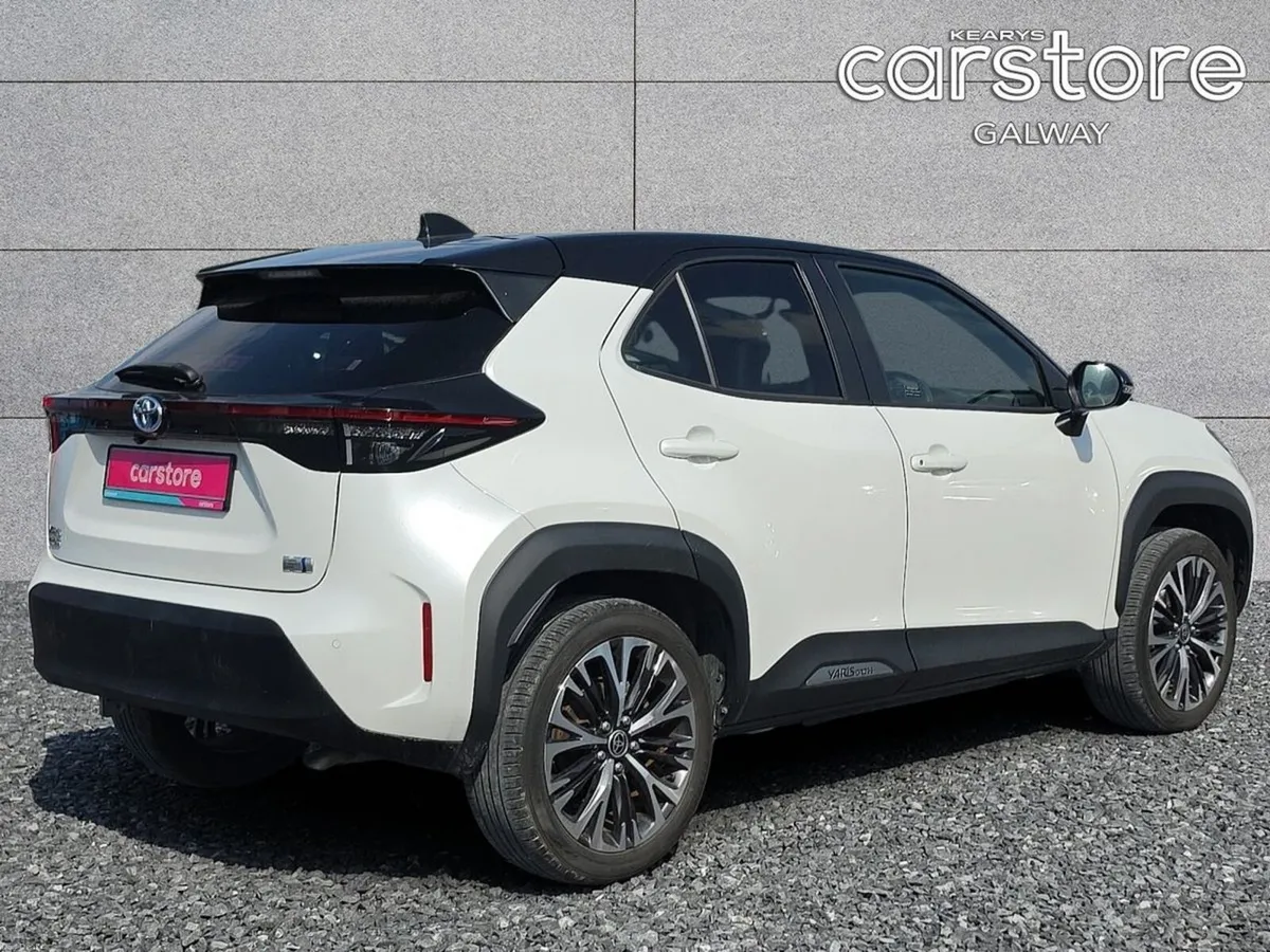Toyota Yaris Cross Hybrid - Image 3