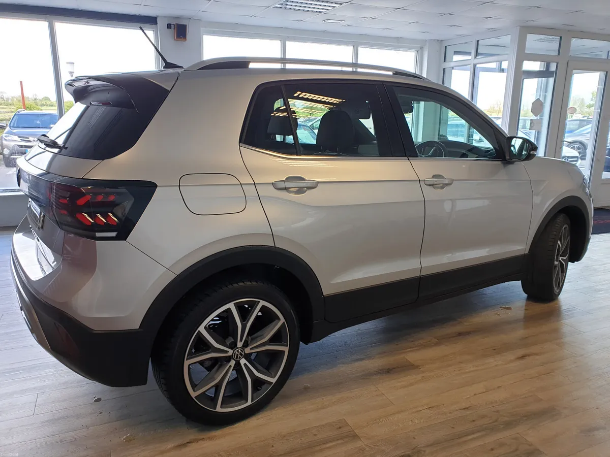 Volkswagen T-Cross 1.0TSI STYLE AUTO - Image 3