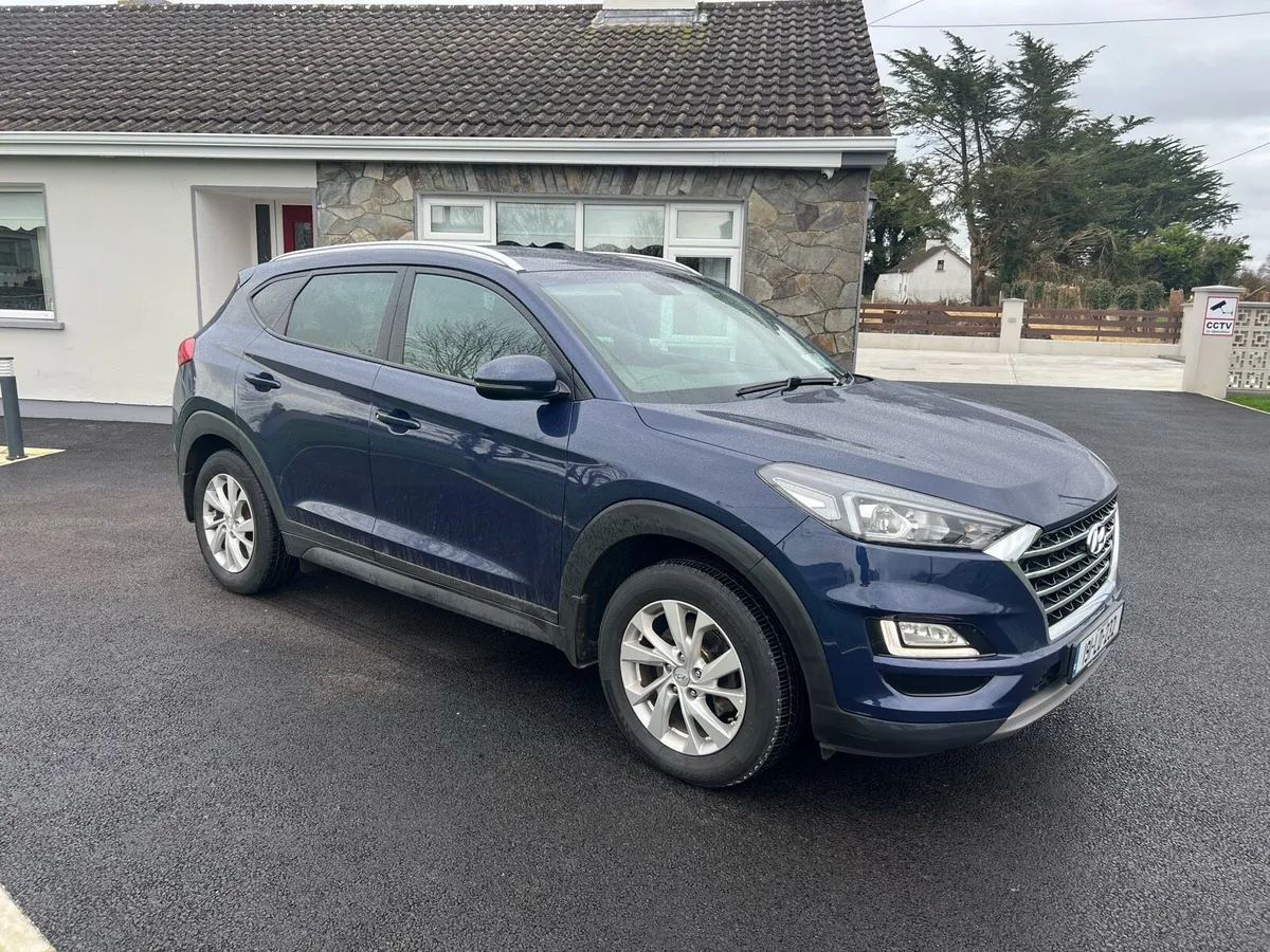 Hyundai Tucson SUV Jeep - Image 2