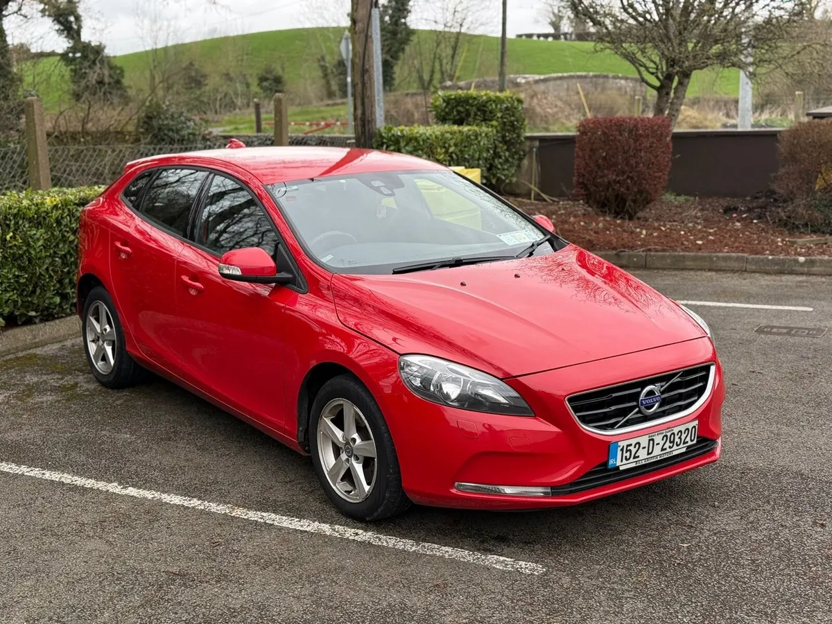 2015 Volvo V40 2.0 Diesel - Image 3