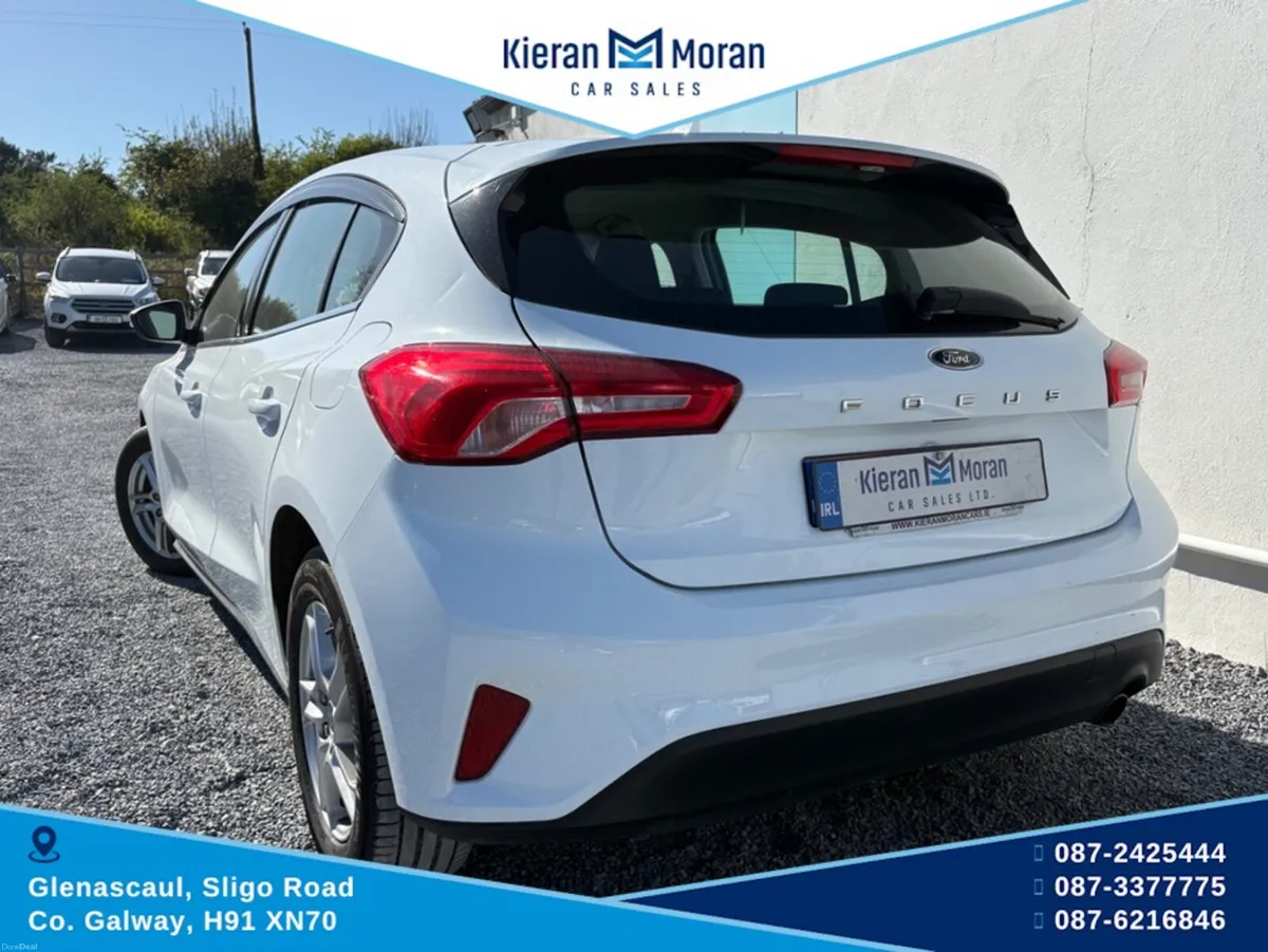 Ford Focus 1.5 TDCI ZETEC 120PS 5DR - Image 4