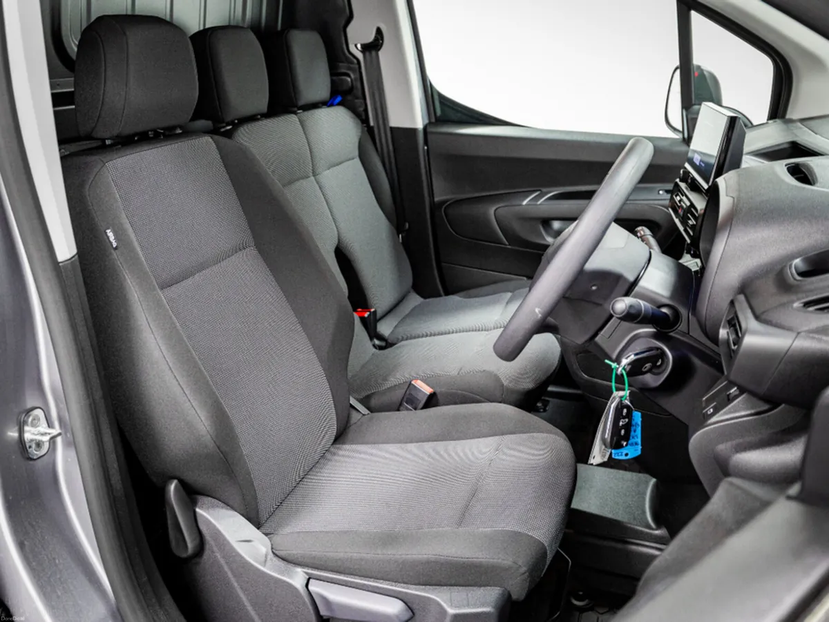 Citroen Berlingo LX Plus 1.5 Diesel 100HP LWB 1000 - Image 3