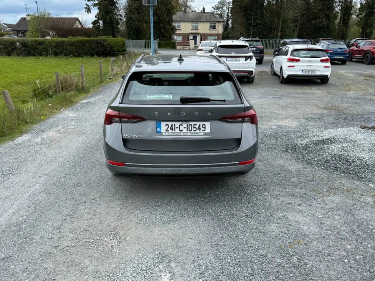 Skoda Octavia C AMBITION 2.0 TDI 1 - Image 4