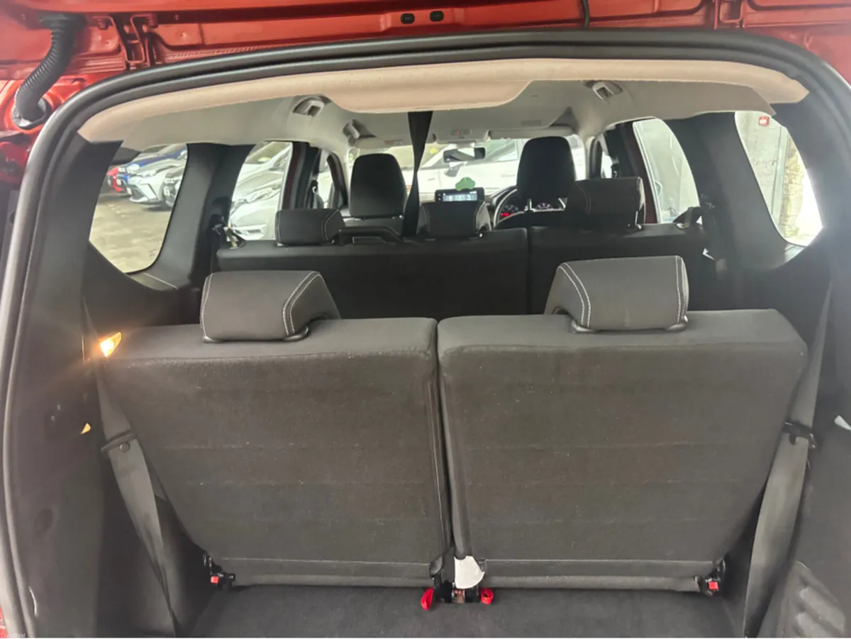 Dacia Jogger EXPRESSION TCE 110 NBI 5DR 7 seater - Image 3
