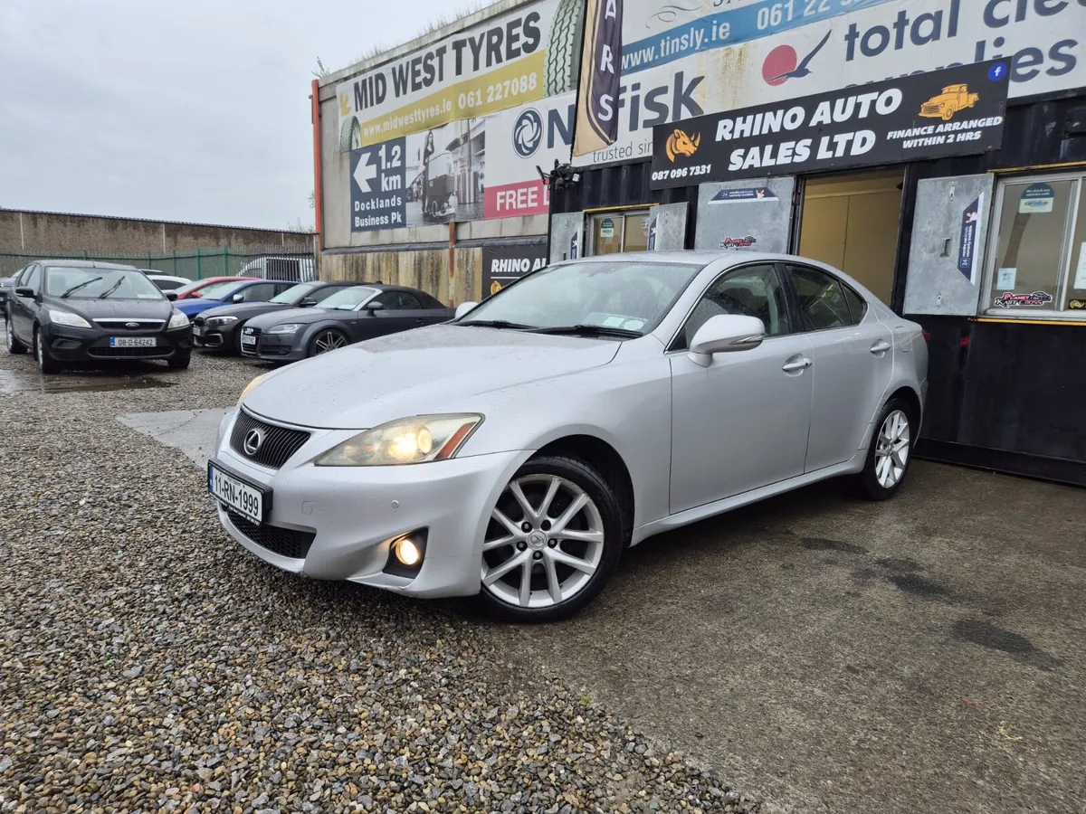 🦏 Lexus IS 200d ADVANCE  2011 🦏 - Image 1