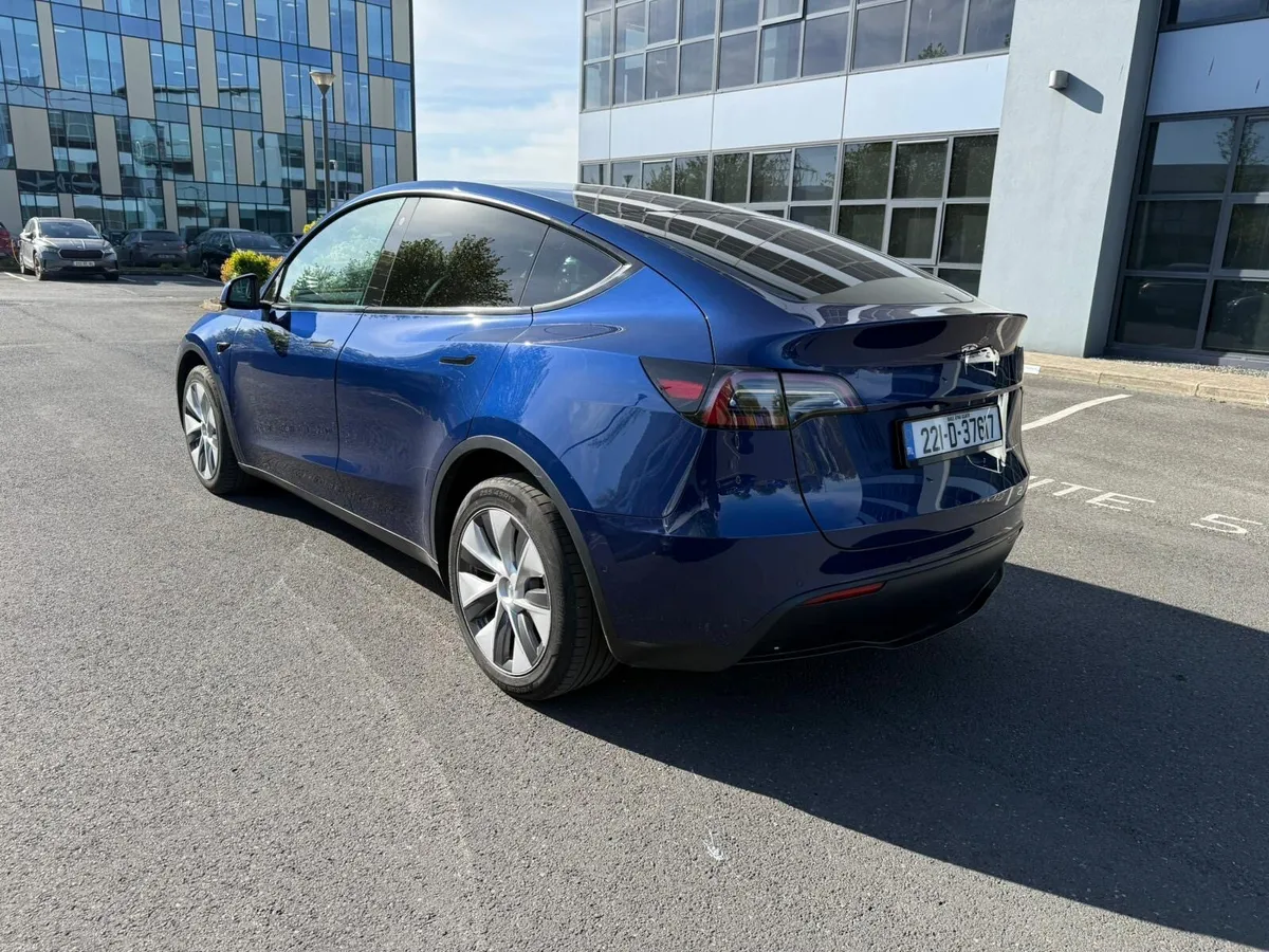 Tesla Model Y 2022 LONG RANGE AWD - Image 4