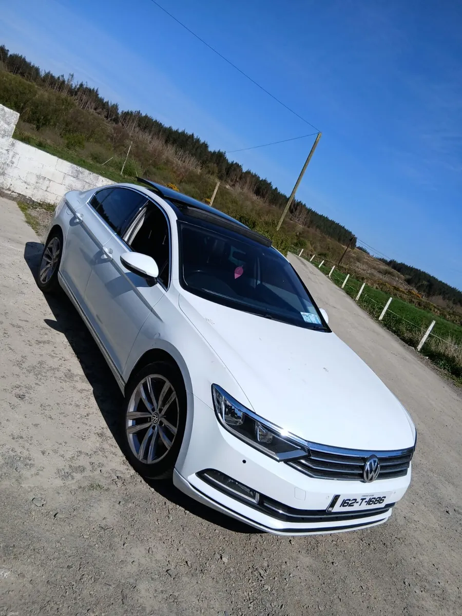Volkswagen High line Passat €9950 - Image 1