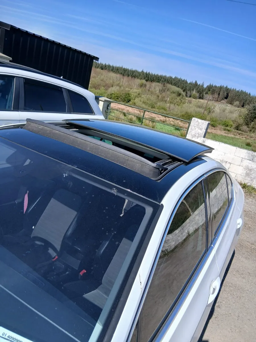 Volkswagen High line Passat €9950 - Image 4
