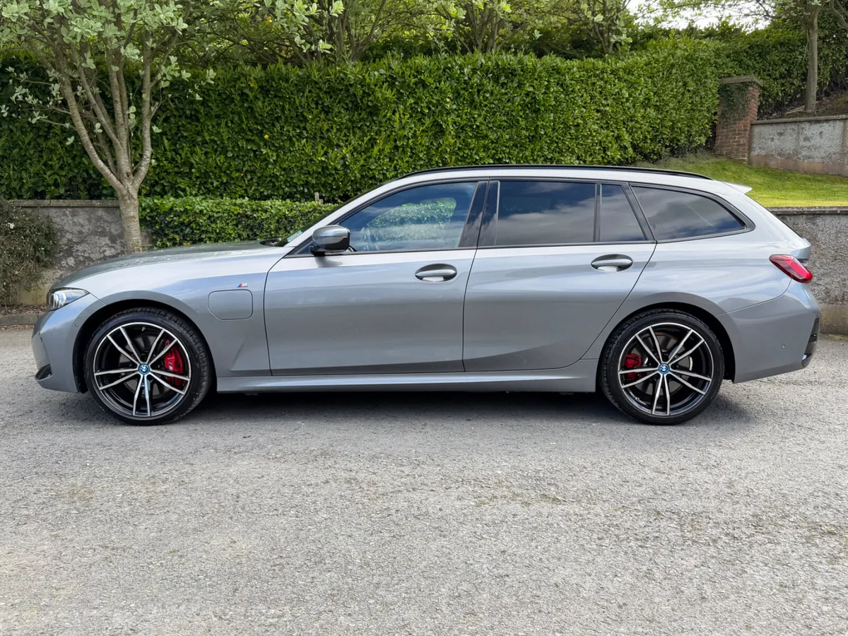 2024 BMW 330E M Sport LOW MILES - Image 4