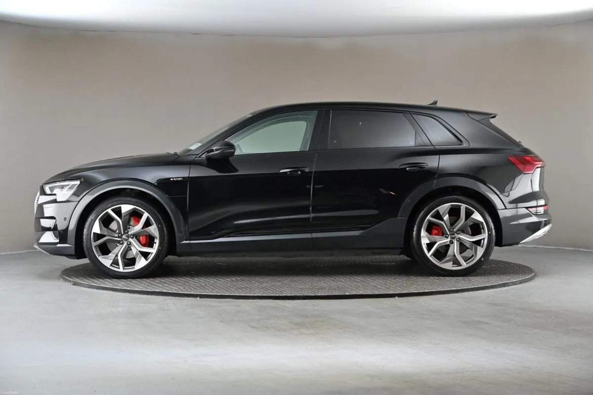 Audi e-tron E-TRON TECHNIK 50 QUATTRO **LEATHER ME - Image 5