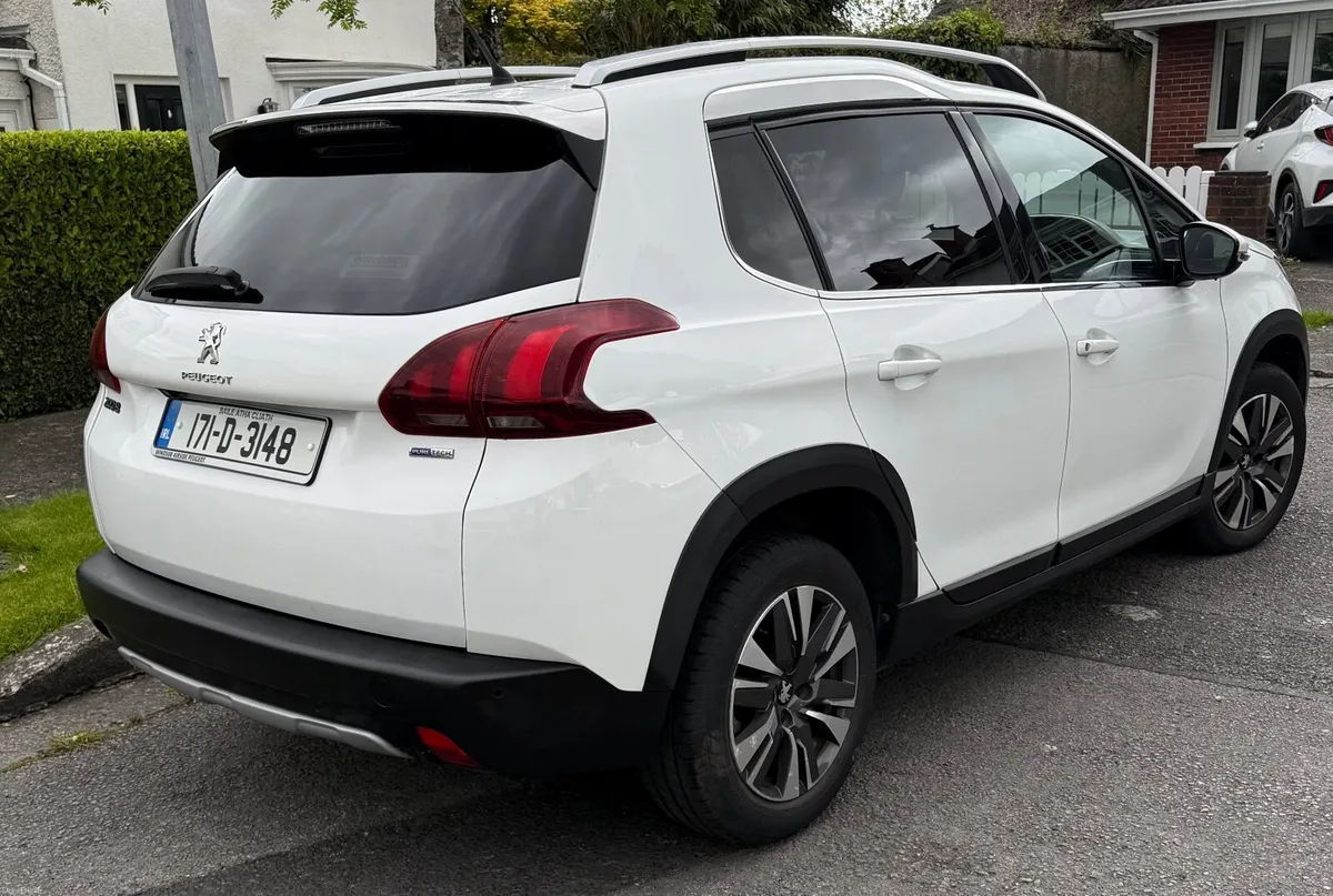 Peugeot 2008 2017 Allure 1.2 110 Automatic - Image 4