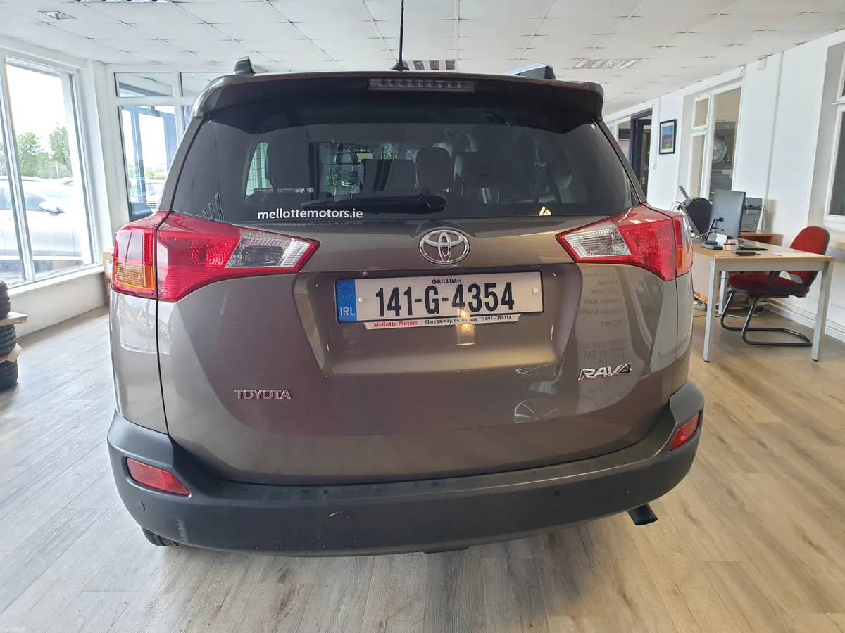 Toyota RAV4 2.0D4D INVINCIBLE - Image 4