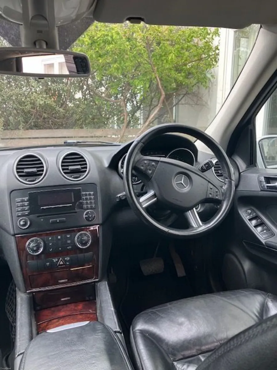 Mercedes-Benz M-Class 2006 - Image 3