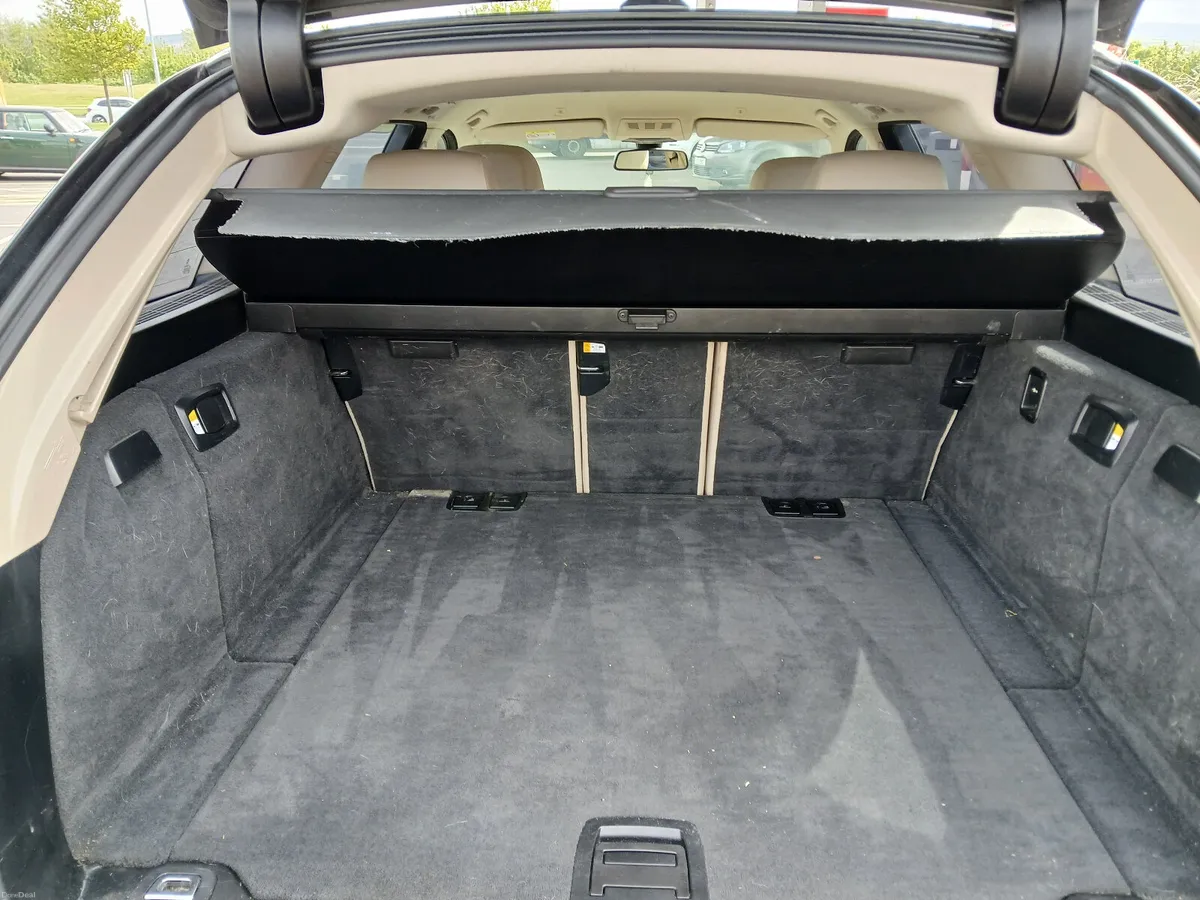 BMW 5-Series 2015 - Image 4