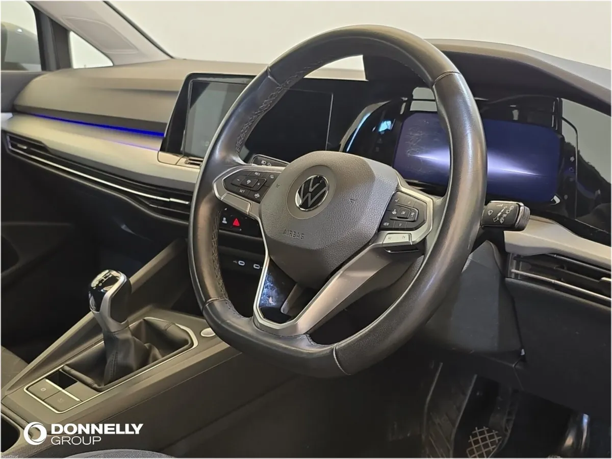 Volkswagen Golf Hatchback Life - Image 4