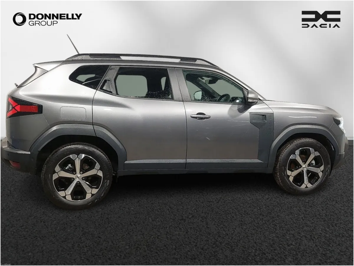 Dacia Duster Estate Journey - Image 3
