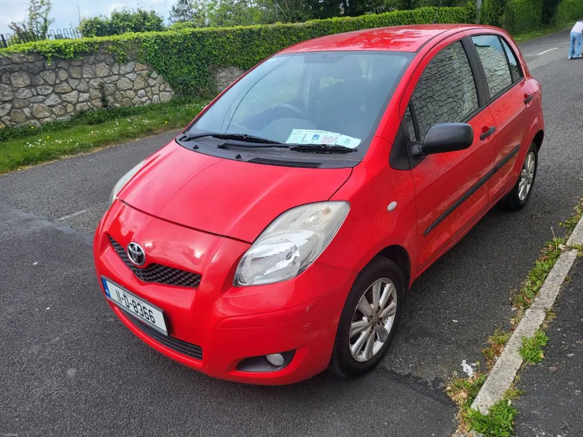 Toyota yaris 2011  1.0 litre petrol nctd / taxed - Image 2