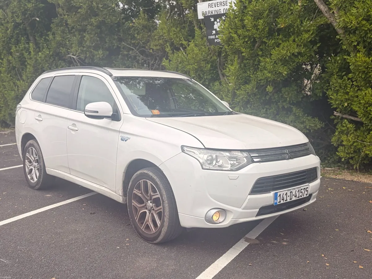 Mitsubishi Outlander 2014 - Image 1