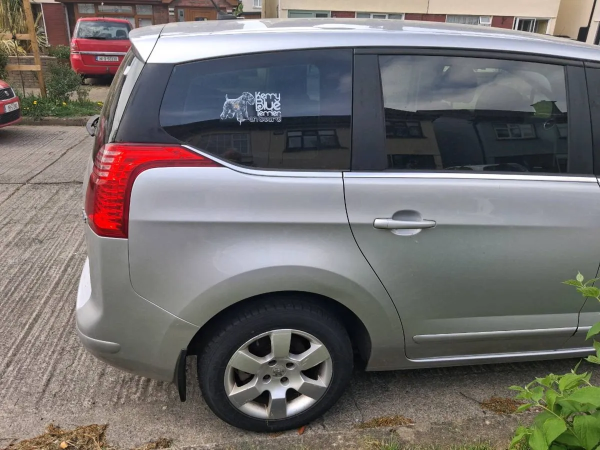 Peugeot 5008 7 seat - Image 4