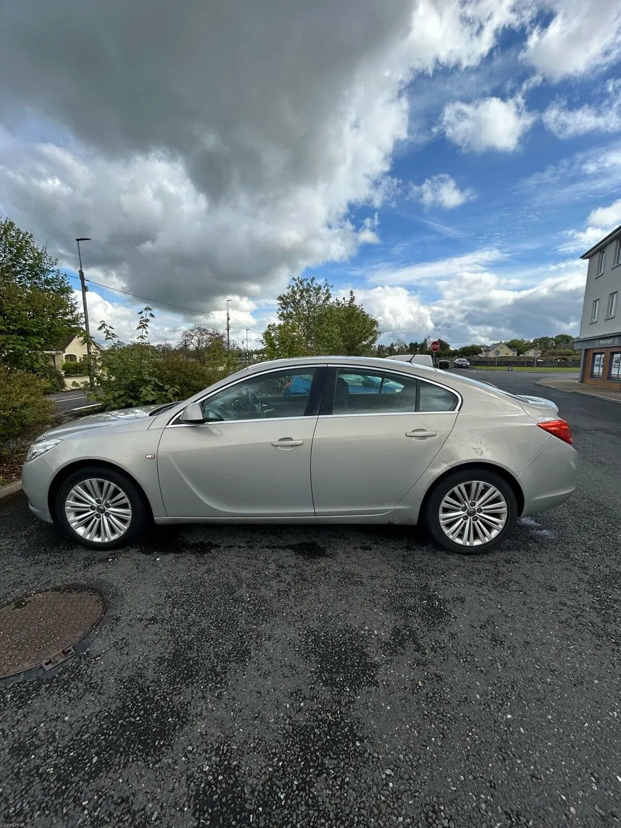 Car - Image 1