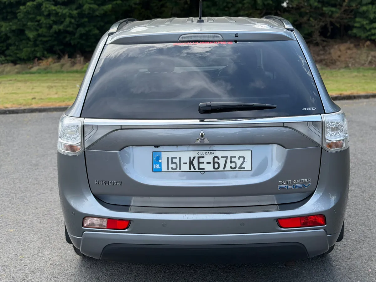 Mitsubishi Outlander/ Auto/ Well maintained - Image 4