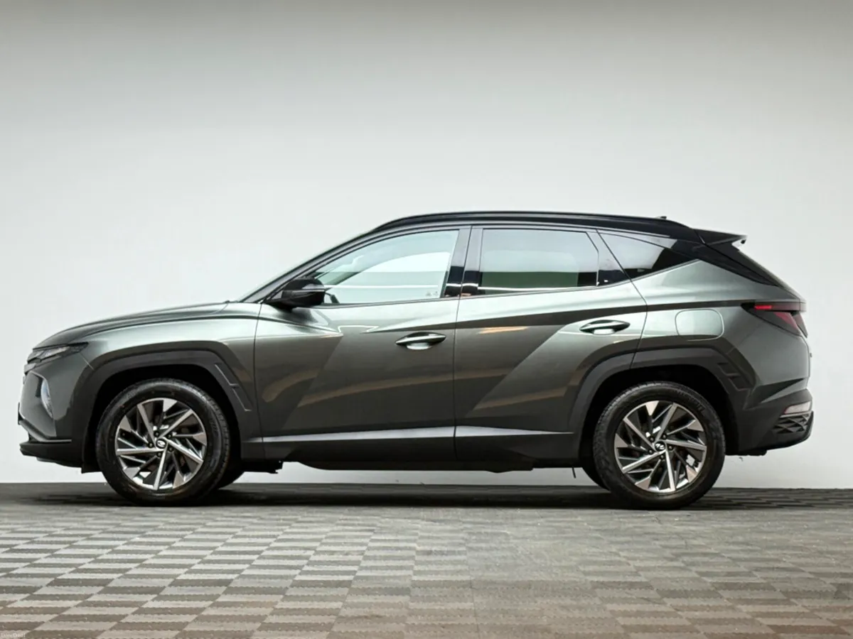 Hyundai Tucson IX35 EXECUTIVE TWO TONE - Image 4