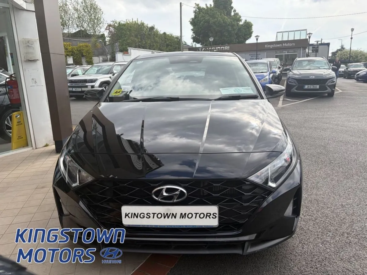Hyundai i20 Deluxe 5DR Auto - Image 2