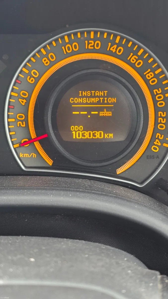 Toyota Corolla 2008 - Image 3