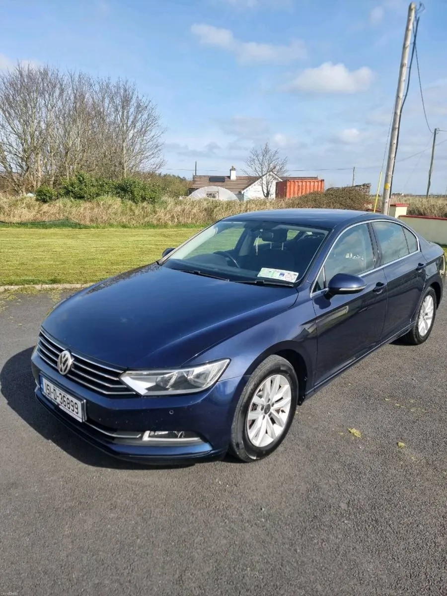 Volkswagen Passat Comfortline - Image 2