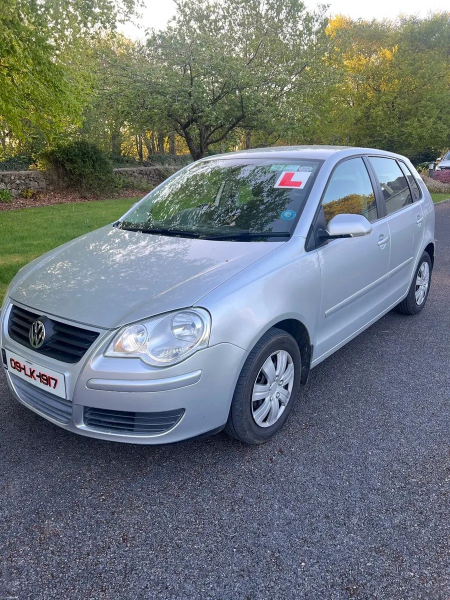 Lovely VW Polo spotless 09 1.2L - Image 3