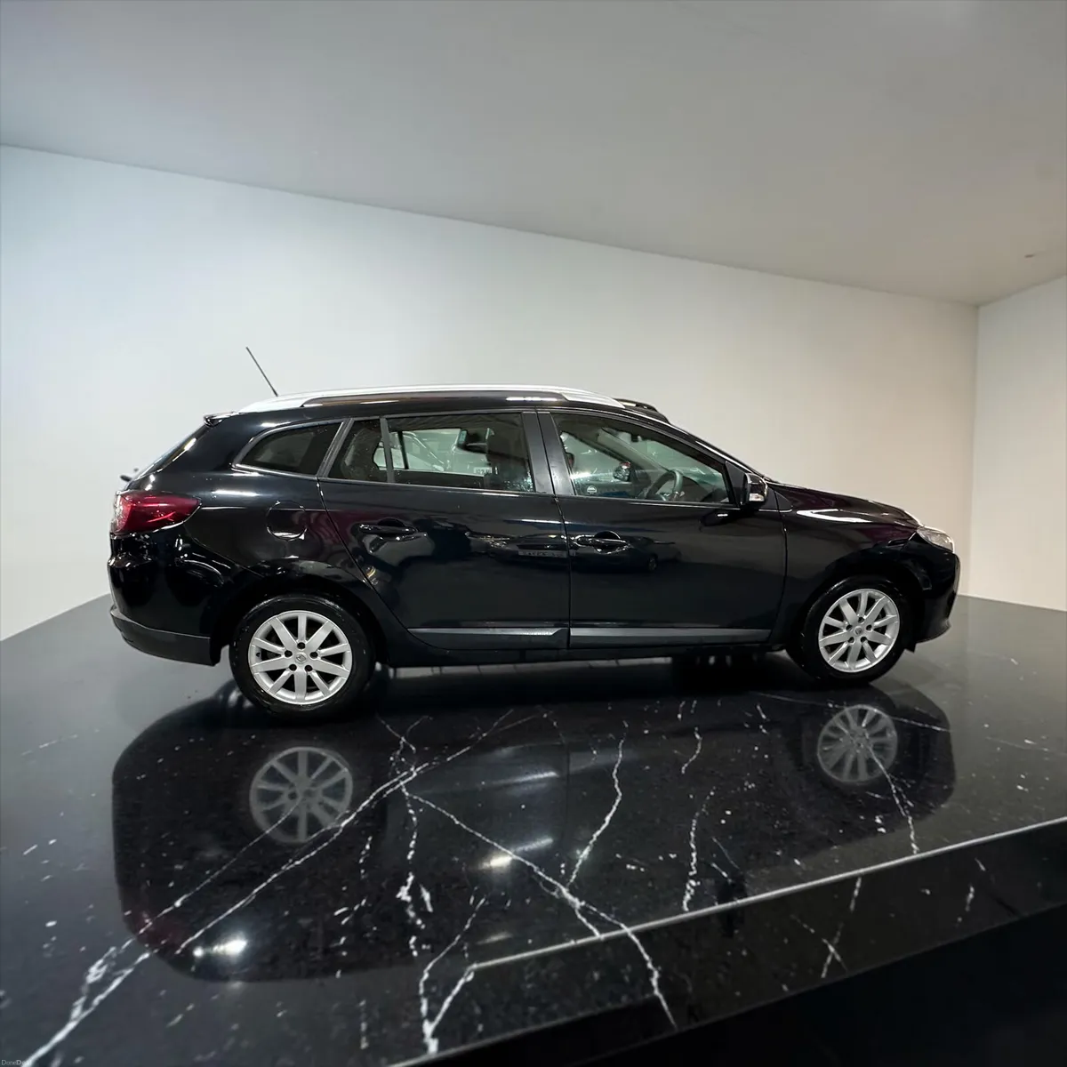 2012 Renault Megane 1.5 DCI 90 DYNAMIQUE - Image 4