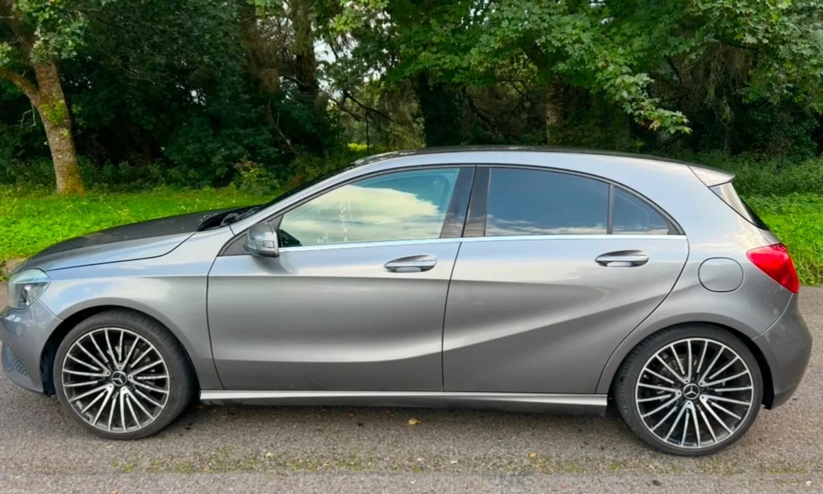 Mercedes-Benz A-Class 2015 - Image 2