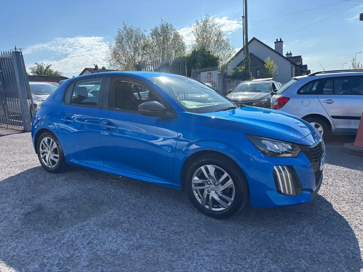 Peugeot 208 2024  PETROL  STUNNING CAR - Image 2