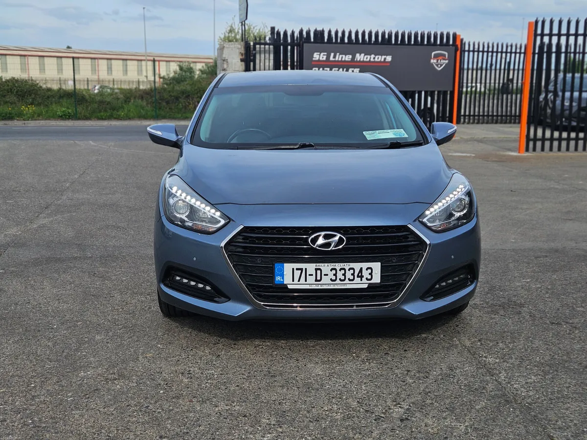 🚗 HYUNDAI i40 1.7 CRDi Executive - Image 3