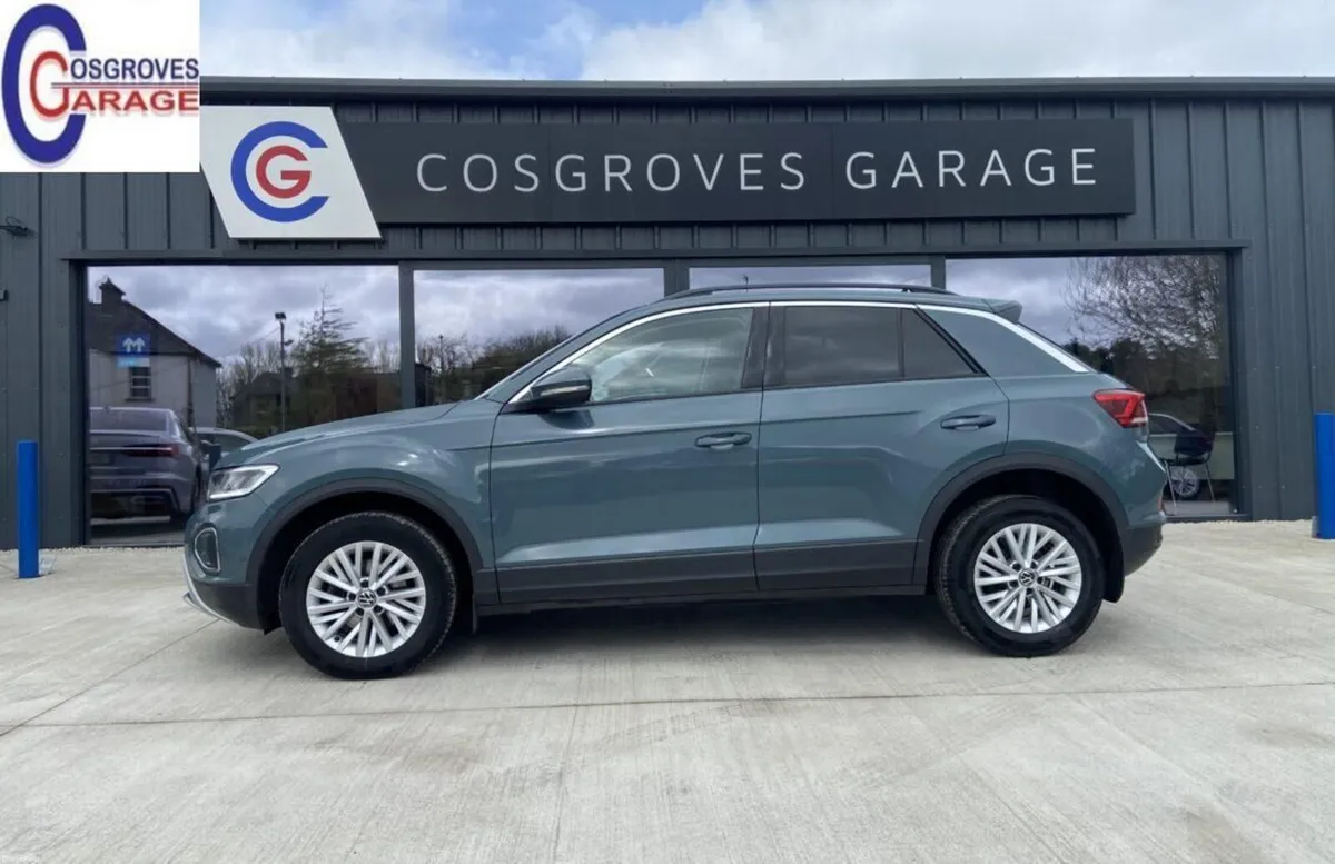 2023 Volkswagen T-Roc 2.0tdi - Image 2