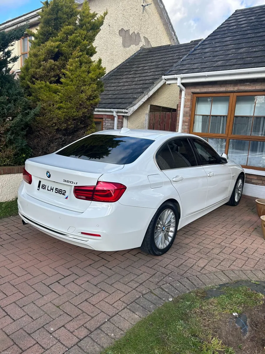 BMW 3-Series 2016 - Image 1