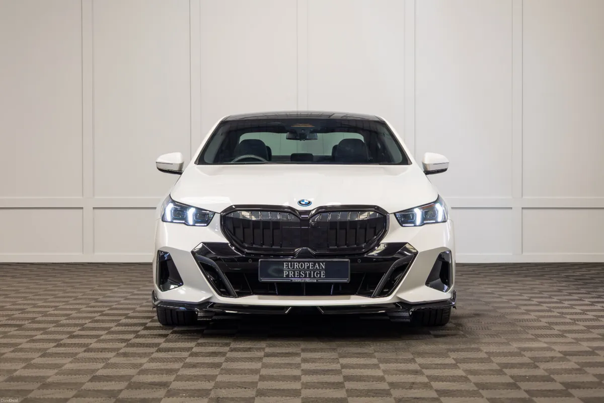 2024 BMW 5-Series 530e M-Sport - Image 2
