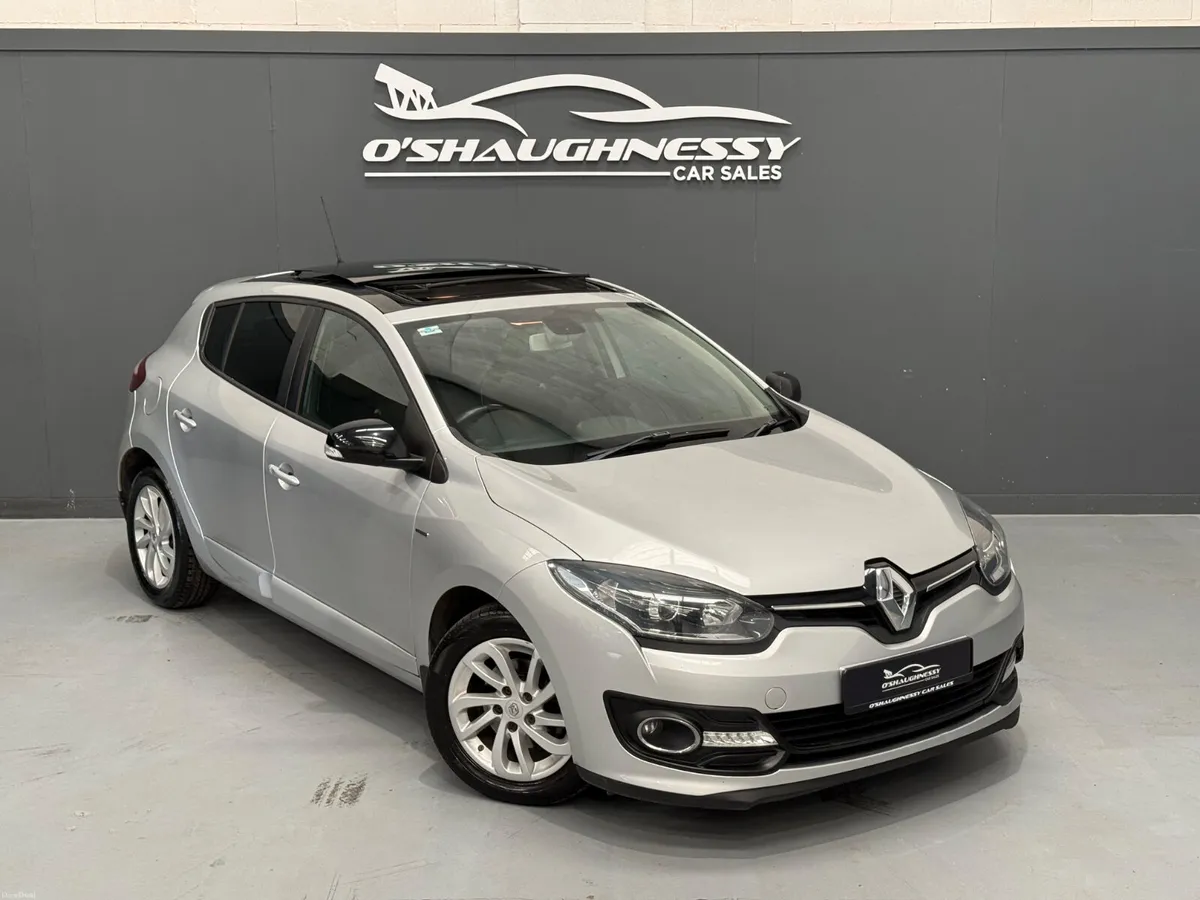 Renault Megane 2016 Pan Roof Low Mileage - Image 3