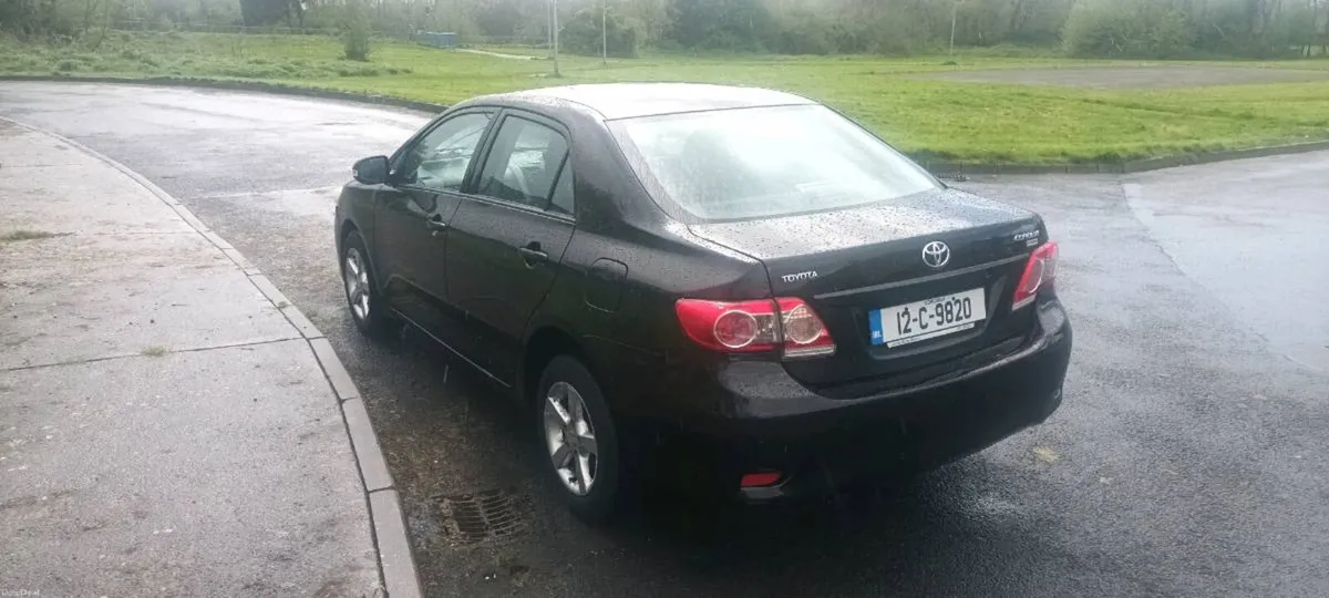 Toyota corolla - Image 3