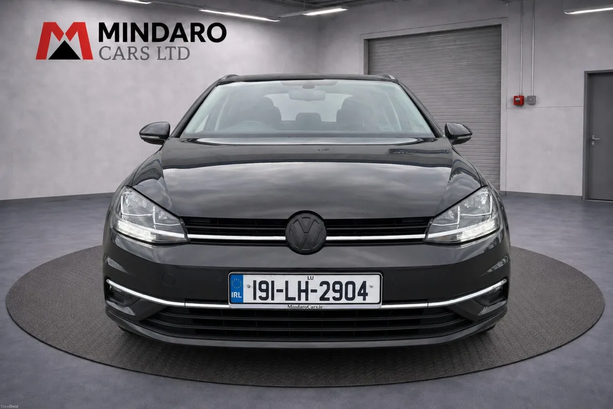 Volkswagen Golf 2019//AUTOMATIC//EXCELLENT CAR - Image 4