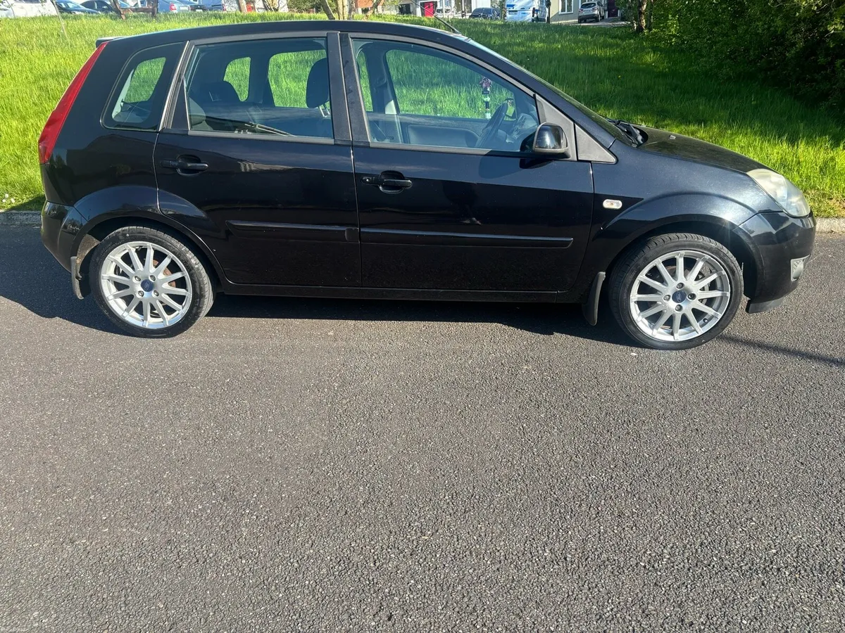 Ford Fiesta - Image 2